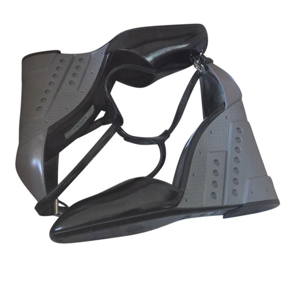 Prada Shoes - SOLD!! Prada Black/Gray T-Strap Molded Sandal Wedges